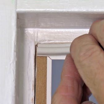 List för otät dörr: Klistra fast listen List för otät dörr: Klistra fast listen